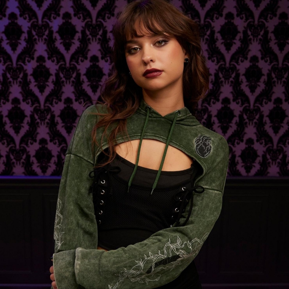 ISO - Her Universe Marvel Agatha All Along Rio Bolero Girls Crop Shrug